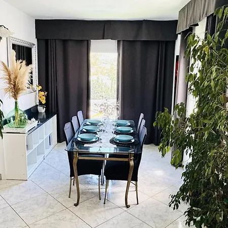 Carmina Villa Benalmádena